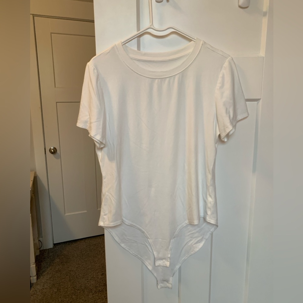 Women’s body suits black and white set